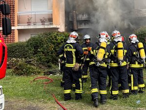 Un différend entre voisins met le feu à l'immeuble : le pire a été évité de peu dans ce bâtiment de 22 logements