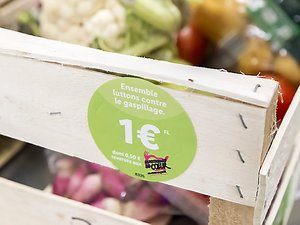 Gaspillage alimentaire : faites-vous partie des Français qui jette à la poubelle 25 kg de nourriture par an ?