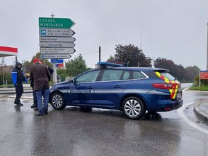 Alerte au colis piégé dans ce supermarché Carrefour de l'Aveyron, les démineurs sont en route