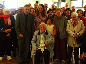 Quand ce village de l'Aveyron raconte un siècle de son histoire pour les 100 ans d'une habitante