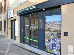 Mobilisation contre la fermeture de la banque de Lanuéjouls : l'établissement reste ouvert jusqu'en fin d'année