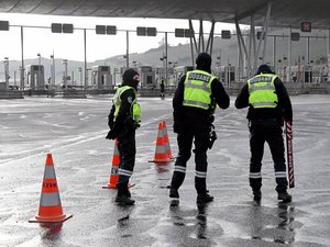 Le chauffeur routier avait quitté l'Espagne, les douaniers flairent l'odeur de poisson suspecte qui servait à dissimuler le pollen de cannabis