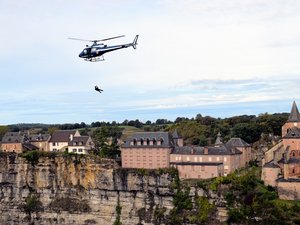 Hélicoptère, négociateurs, Psig... Une commune de l'Aveyron au coeur d'une opération de gendarmerie