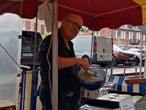 Sur les marchés de Rodez et de Marcillac : Laurent... Le roy du farçou !