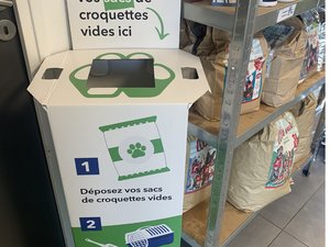 Savez-vous que les emballages plastique de nourriture pour animaux ne sont pas recyclés ? En Aveyron, la belle initiative de ce cabinet vétérinaire