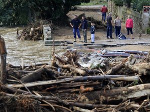 Inondations en Ardèche : elle meurt après être tombée dans un trou creusé par la crue malgré le périmètre de sécurité