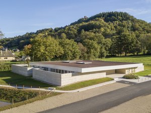 Ce cabinet d'architecte de l'Aveyron a reçu une récompense... en béton, pour la crèche d'Espalion