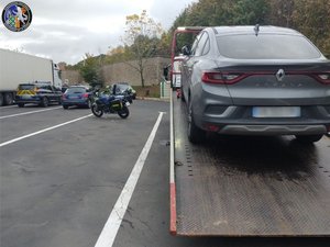 A75 : une voiture contrôlée à 216 km/h au lieu de 130 dès l'entame des vacances de la Toussaint