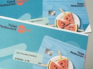 Ticket-resto : pourrez-vous continuer à l'utiliser pour faire vos courses en 2025 ? Le gouvernement y est favorable