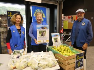 Lions club : plus de 1 000 ¬ récoltés pour aider à l'achat de chiens guides d'aveugle dans ces deux communes