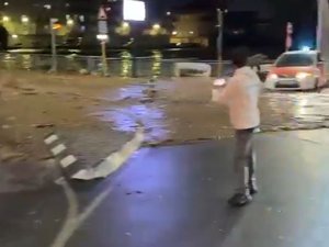 Inondations meurtrières en Espagne : ils filment l'arrivée de l'eau dans Valence, et comment tout est devenu chaotique en seulement quelques secondes