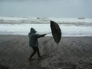 CARTE. Vent, pluie, crues... Météo France place deux départements en vigilance orange, 35 autres en jaune ce mercredi