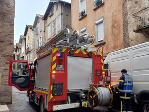 Les pompiers de Villefranche-de-Rouergue s'invitent dans la cuisine pour maîtriser un début d'incendie