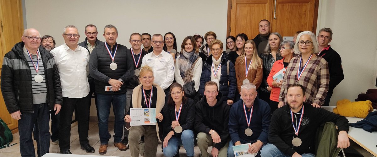 Laissac-Sévérac l'Église. L’ASA Rouergue Occitanie offre une médaille aux bénévoles du collectif