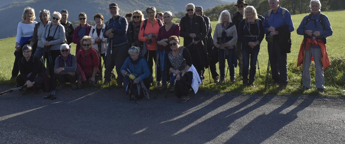 Auriac-Lagast. Les marcheurs de Broquiès de sortie à Brousse-le-Château