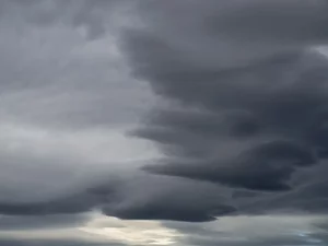 CARTE. Tempête Bert : les conditions s'aggravent sur la France dans la nuit de dimanche à lundi, six départements placés en vigilance orange