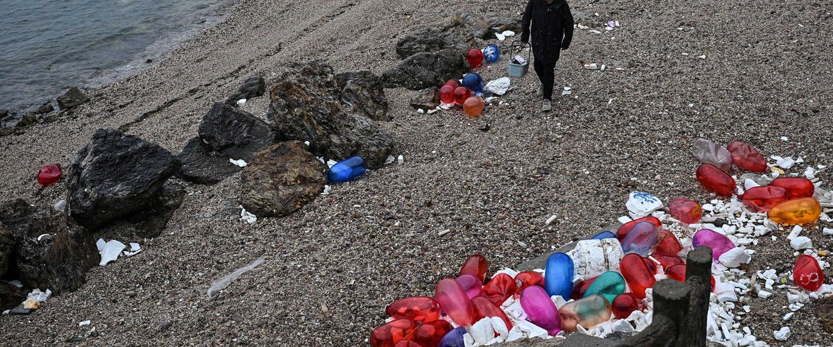 Sur une île chinoise, des déchets plastiques recyclés en oeuvres d'art