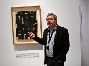 Encore une exposition à préparer : à Rodez, ce sont les derniers mois de Benoit Decron à la tête du musée Soulages