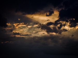 MÉTÉO. Le soleil résiste en Occitanie, mais les nuages d'hiver avancent et le vent commence à faire descendre le thermomètre