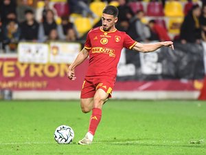 Football - Rodez : Mohamed Bouchouari, un pied pas comme les autres