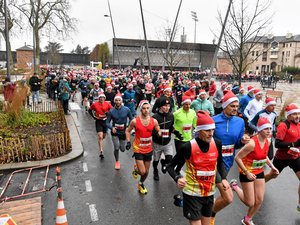 Ronde de Noël dans les rues de Rodez : notre diaporama photos de l'événement qui a rassemblé 1 200 coureurs