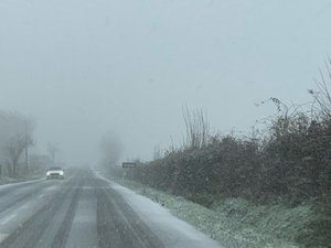 État des routes en Aveyron : verglas, plaques de neige, route fermée... quelles conditions de circulation ce mardi ?