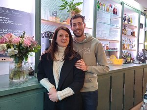 Anthony et Hélène font désormais vivre le café de la place du Bourg à Rodez