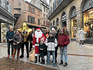 Le Père Noël descend dans les rues de Rodez jusqu'au 24 décembre pour promouvoir les commerces du centre-ville