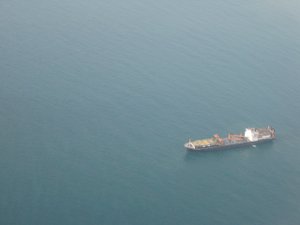 VIDÉO. Un pétrolier russe se coupe en deux et déverse en mer des tonnes de carburant, un deuxième à la dérive