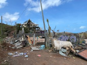 Depuis l'Aveyron, la Ruhénoise Aude Vanzeebroeck, qui vit à Mayotte, a assisté impuissante au désastre causé par le cyclone Chido