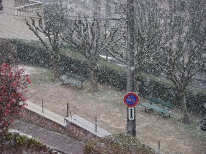 Neige à basse altitude puis un réveillon au sec : les prévisions de Météo France jusqu'au soir de Noël