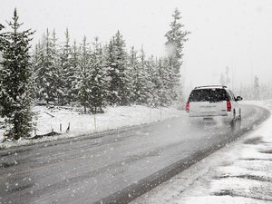 CARTES. Météo : Vents violents, fortes chutes de neige, risques d'avalanches... Sept départements en vigilance orange ce dimanche