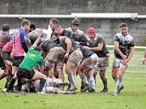 Rugby - Fédérale 2 : une pluie de cadeaux pour Decazeville, vainqueur de Causse Vézère