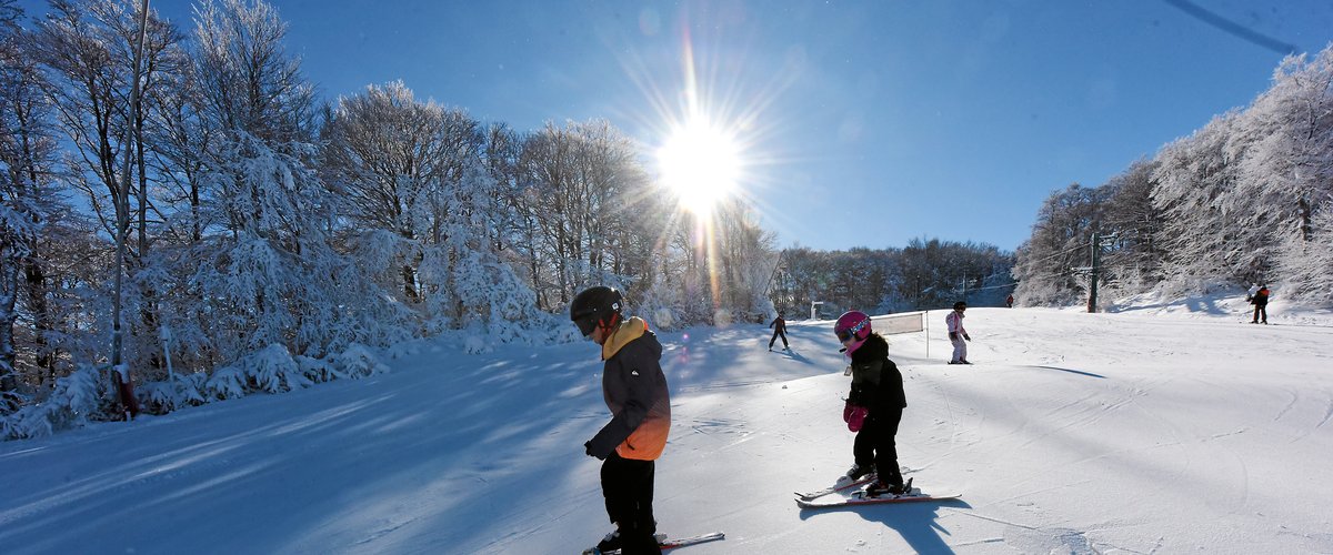 La neige se fait attendre à Laguiole et Brameloup, les stations de ski sont pourtant prêtent à rouvrir