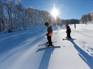 La neige se fait attendre à Laguiole et Brameloup, les stations de ski sont pourtant prêtent à rouvrir