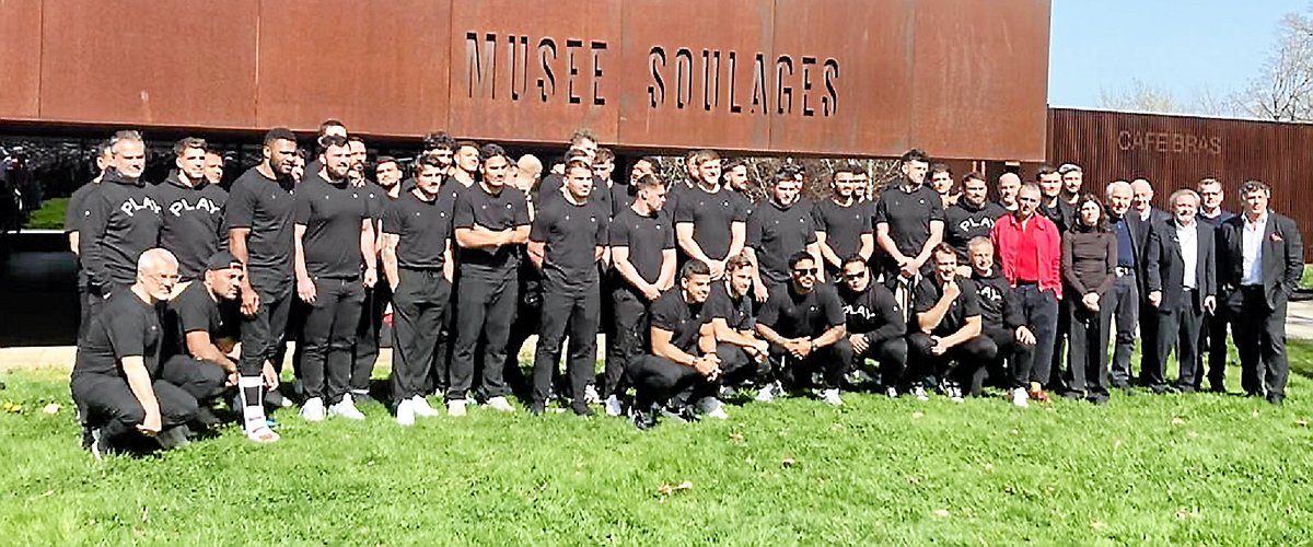 2024 en Aveyron : le musée Soulages a fêté ses 10 ans en mode champion avec la visite surprise du Stade Toulousain