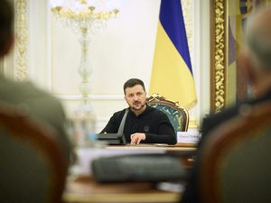 Guerre en Ukraine : pourquoi le président Volodymyr Zelensky a-t-il haussé le ton face à la Slovaquie ?