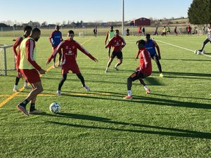 Football : le buteur Timothé Nkada encore absent de l'entraînement de Rodez à quatre jours de la reprise de la Ligue 2