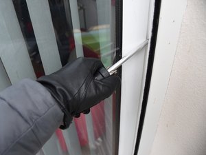 Des cambrioleurs repartent bredouilles d'un appartement et laissent un mot d'excuse à leur victime qu'ils connaissaient !