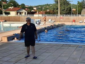 Dirigeant départemental et régional en natation, l'Aveyronnais Bernard Dalmon nage à grandes eaux