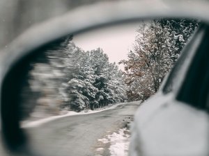 Une route transformée en patinoire : alors qu'un accident avait interrompu la circulation, un deuxième accident survient