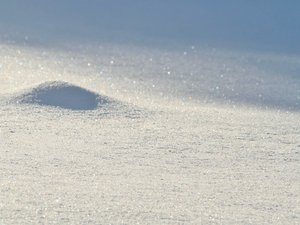 CARTE. Météo : de la neige et du verglas attendus, la vigilance orange est étendue à cinq départements ce 8 janvier, à quoi s'attendre ?