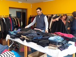 En hiver en Aveyron, les vide-greniers se font à l'intérieur, et c'est parfois pour une bonne cause