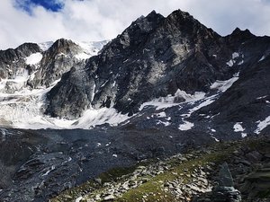 Ossements d'une jambe et d'un pied découverts en 2024 : un randonneur tombé dans une crevasse en 1967, identifié 58 ans après