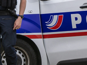 Cagoulés, armés d'un pistolet et d'un couteau : deux adolescents de 14 et 15 ans interpellés après un braquage, dont l'un dans son collège