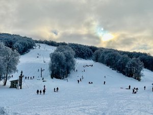 Après un début d'hiver perturbé... ça y est, la station de ski de Laguiole ouvre ses portes ce mercredi !