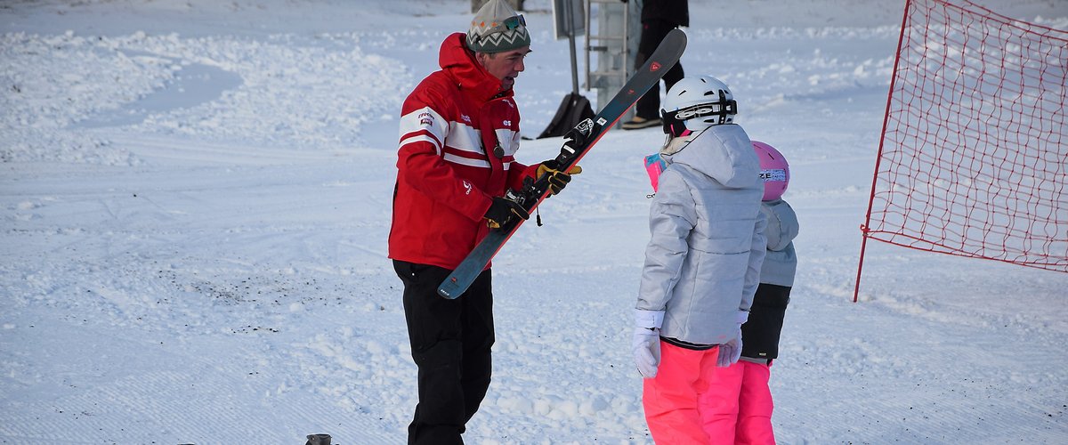 Nous avons été très inquiets qu'elle ferme : en Aveyron,  la réouverture de la station de ski de Laguiole mobilise toutes les énergies