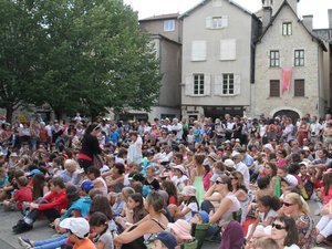 Les Espaces Culturels lancent un appel aux bénévoles pour encadrer les animations de 2025 à Villefranche-de-Rouergue