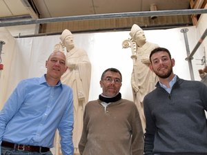 Le sculpteur aveyronnais Nicolas Clerget dans la promotion spéciale Notre-Dame de Paris pour l'Ordre national du Mérite