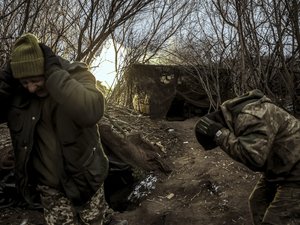 Guerre en Ukraine : pourquoi deux généraux et un colonel de l'armée de Kiev ont-ils été arrêtés ?